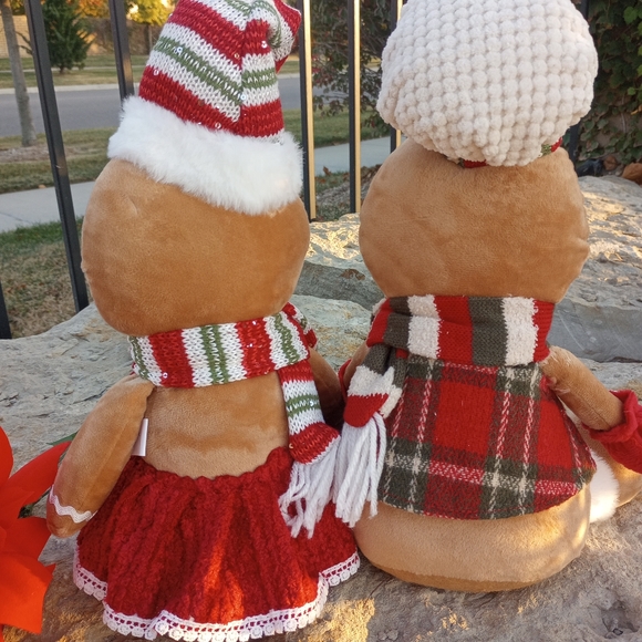 2-Piece Christmas Gingerbread Boy & Girl Couple - Picture 6 of 14